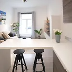 Origer By Rentaroo Apartament *