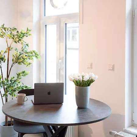 Apartment Origer By Rentaroo *