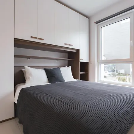 Origer By Rentaroo Apartment