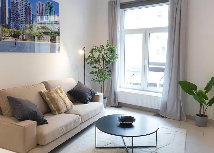 Origer By Rentaroo Apartman