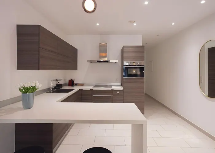 Origer By Rentaroo Apartman